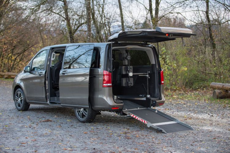 Mercedes-Benz V-klasse L3 wheelchair car