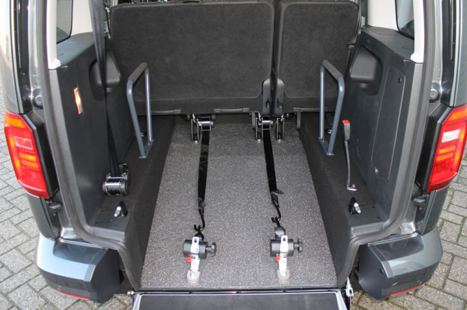 Volkswagen Caddy wheelchair taxi