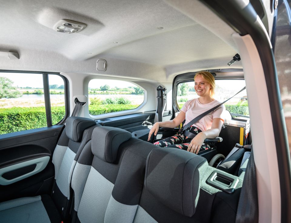 Stoel configuratie Peugeot Rifter L2 Rolstoelauto