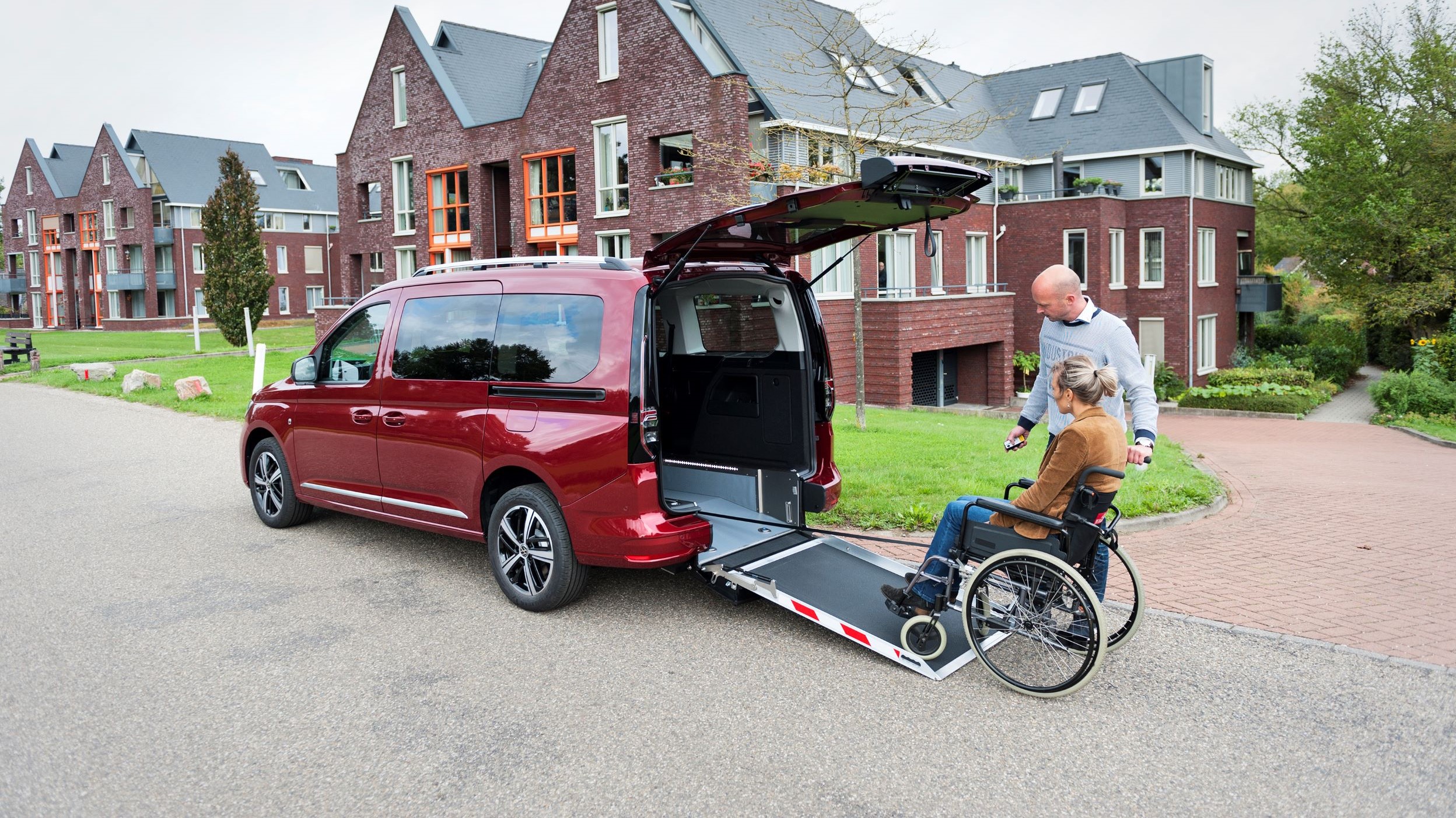 Volkswagen Caddy Maxi 5 disability car Conversion WAVkit