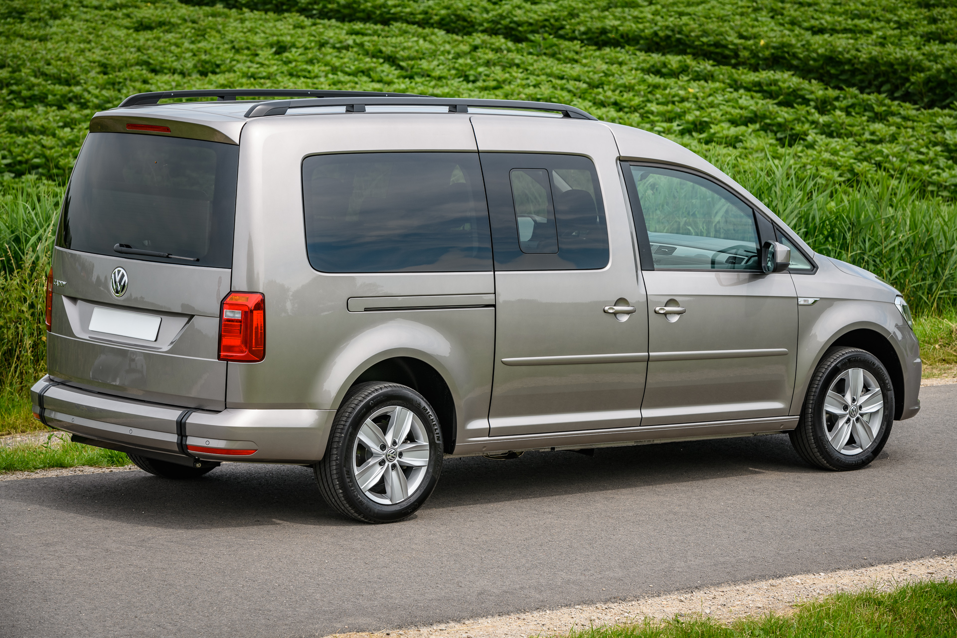 sterk stopcontact veelbelovend VW Caddy Maxi disability car | Up-to 7 passengers | Wheelchair accessible |  WAV