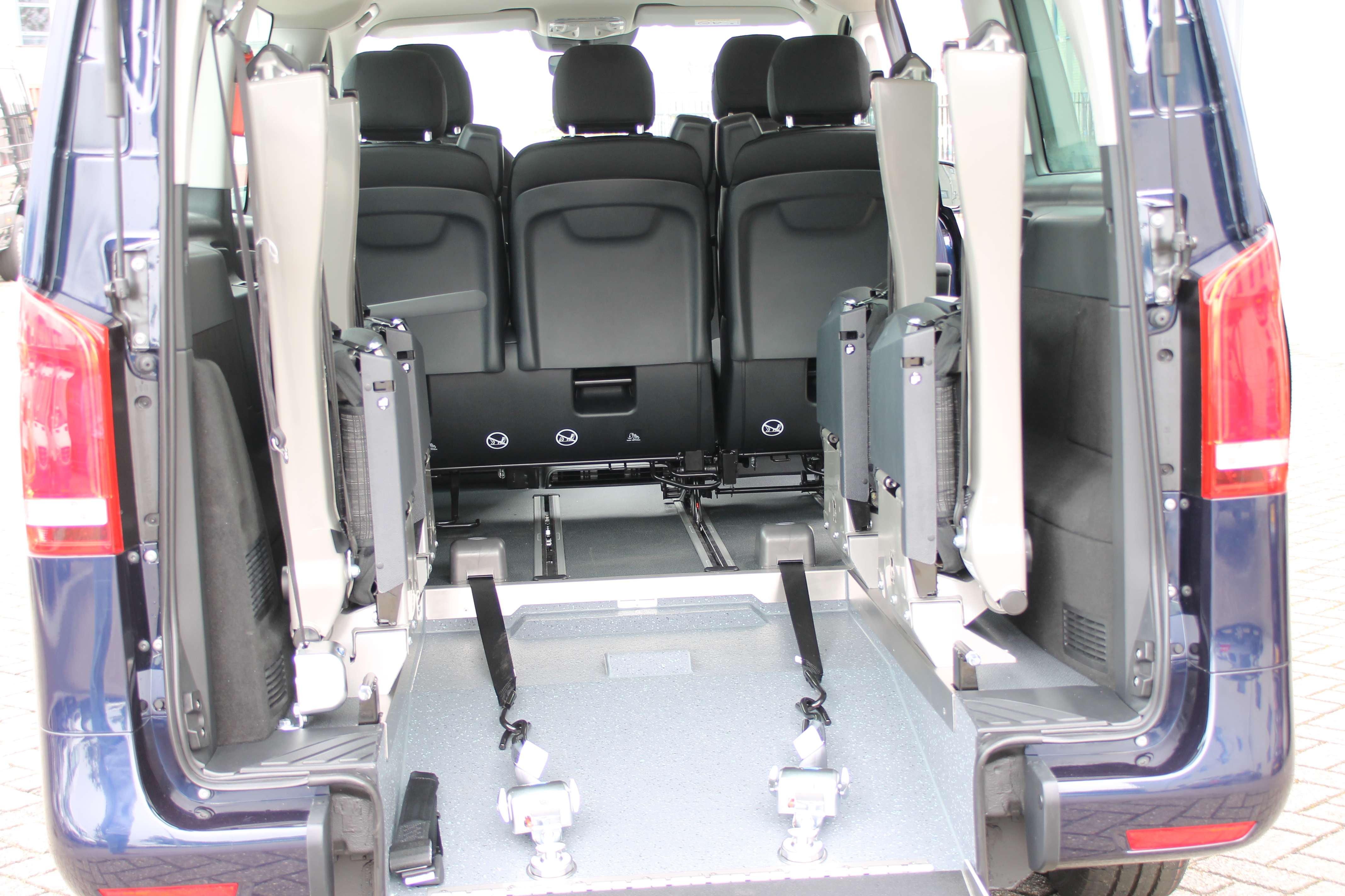 Van wheelchair accessible vehicle - Mercedes-Benz Vito Tourer L2